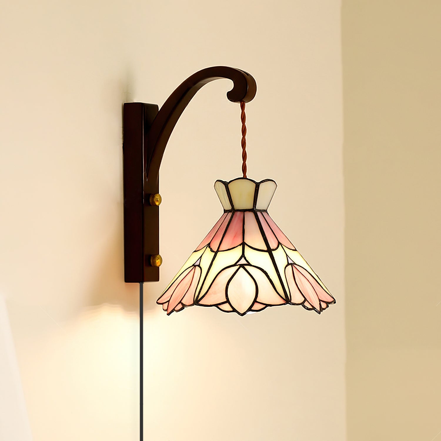Serena Tiffany Plug In Wall Lamp