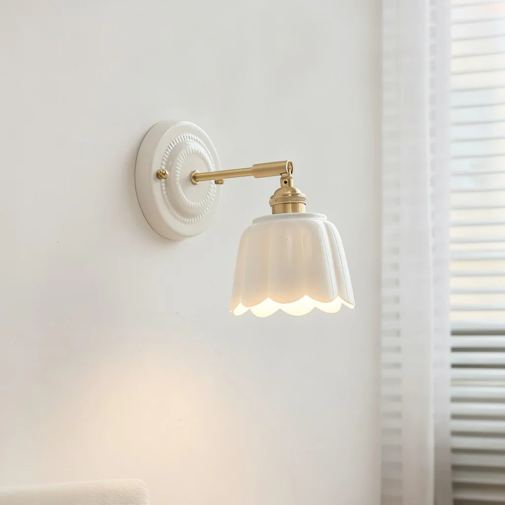 Sidney Vintage Flower Ceramic Wall Sconce