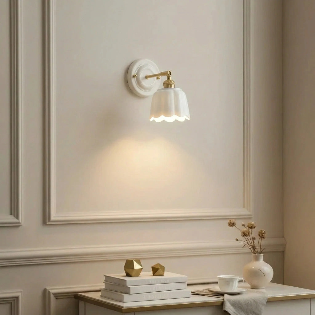 Sidney Vintage Flower Ceramic Wall Sconce