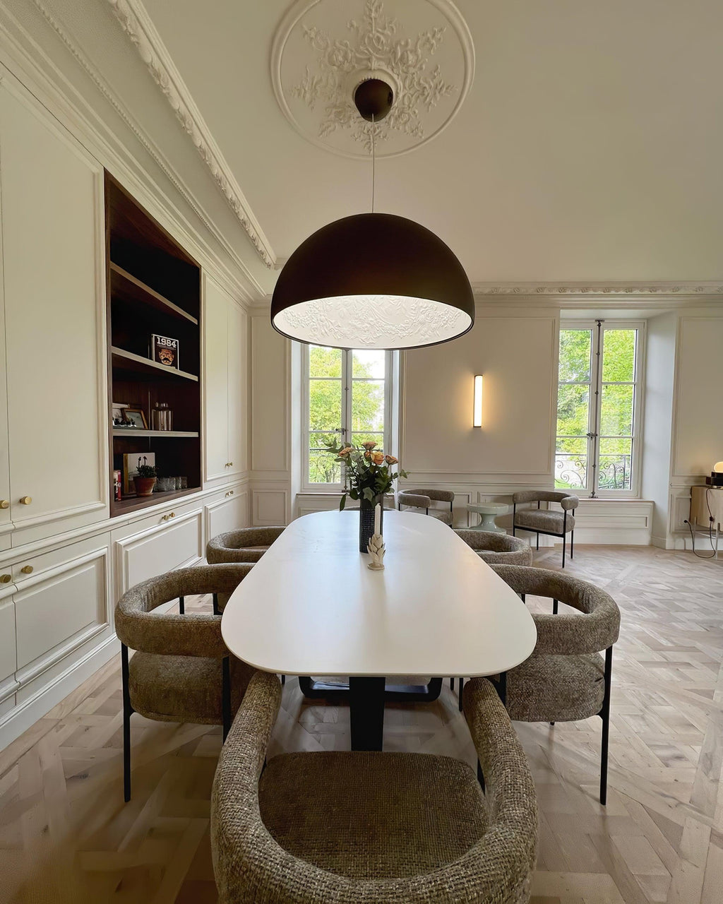 Elegant Black Dome Suspension with Embossed Plaster Interior