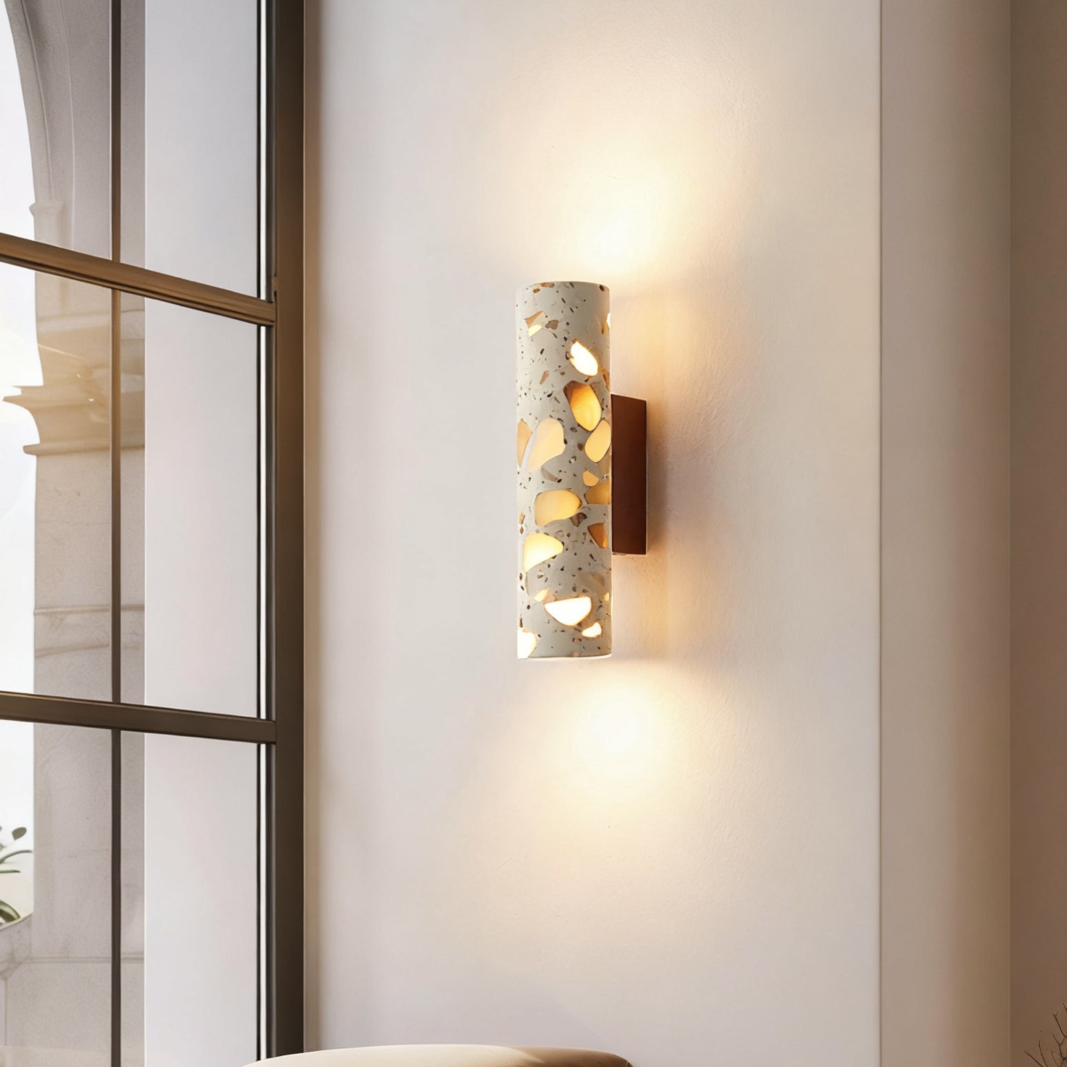Solis Column Wall Lamp
