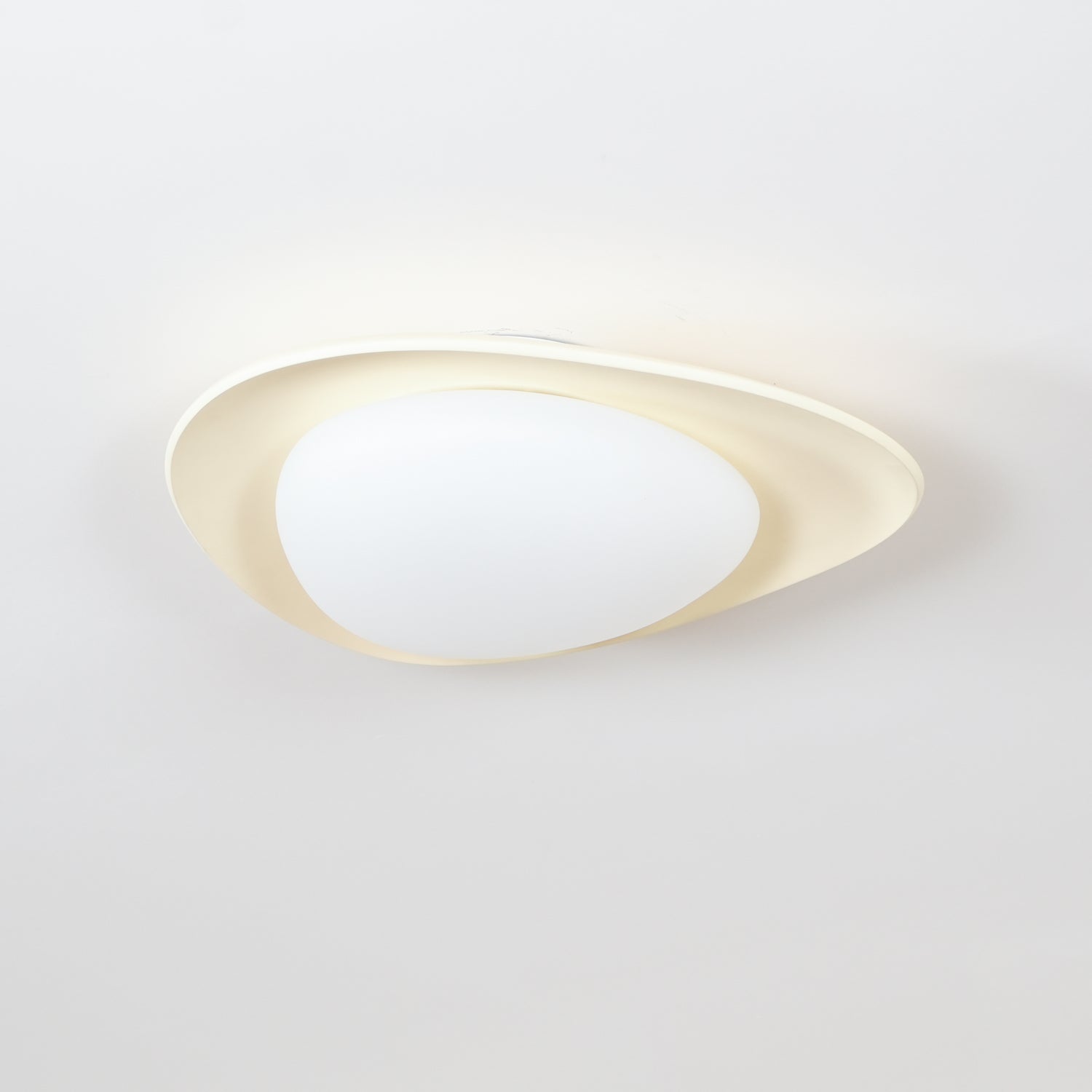 Fiolynn – Leaf-Shaped Ceiling Lamp