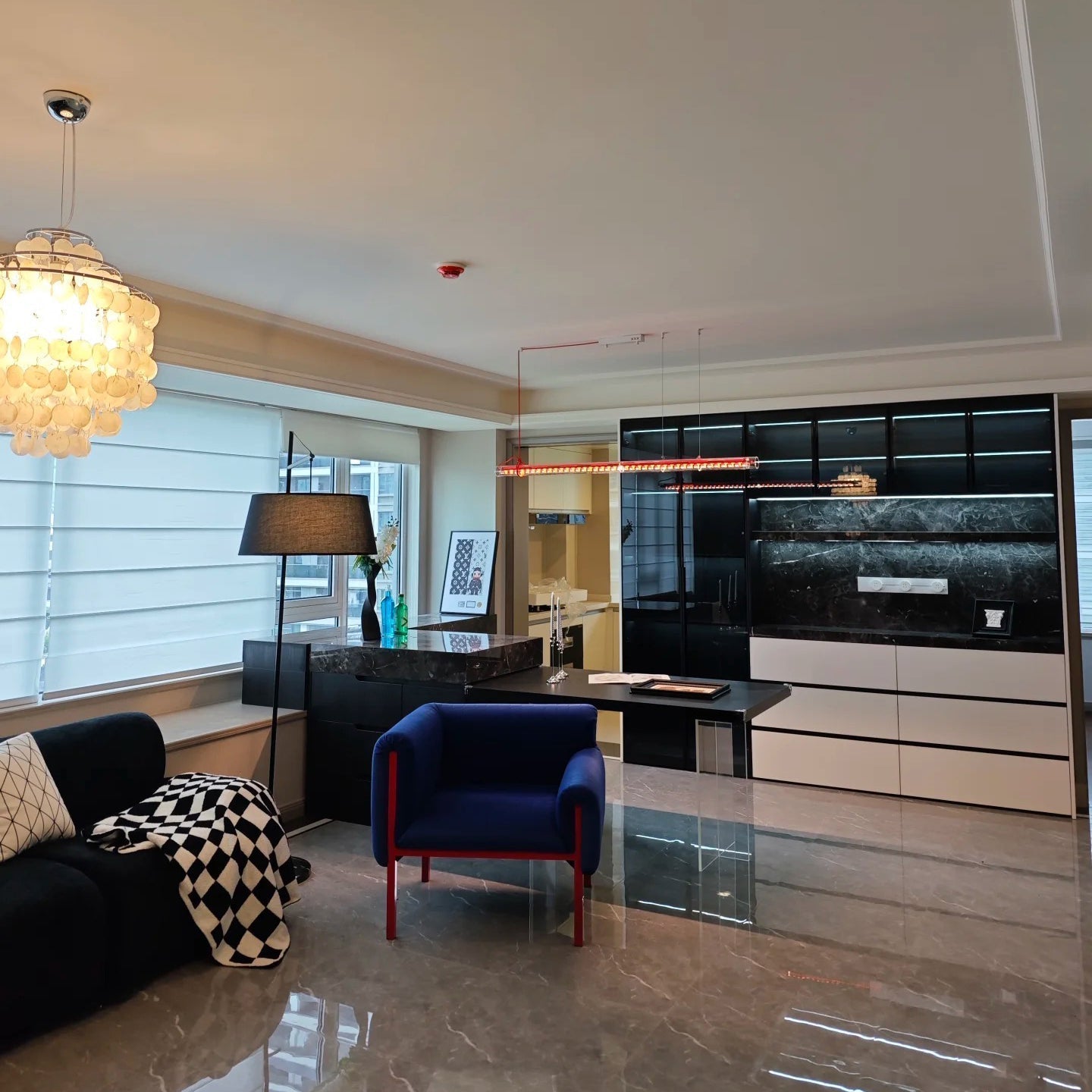 Modern Linear Minimalist LED Glass Light Pendant