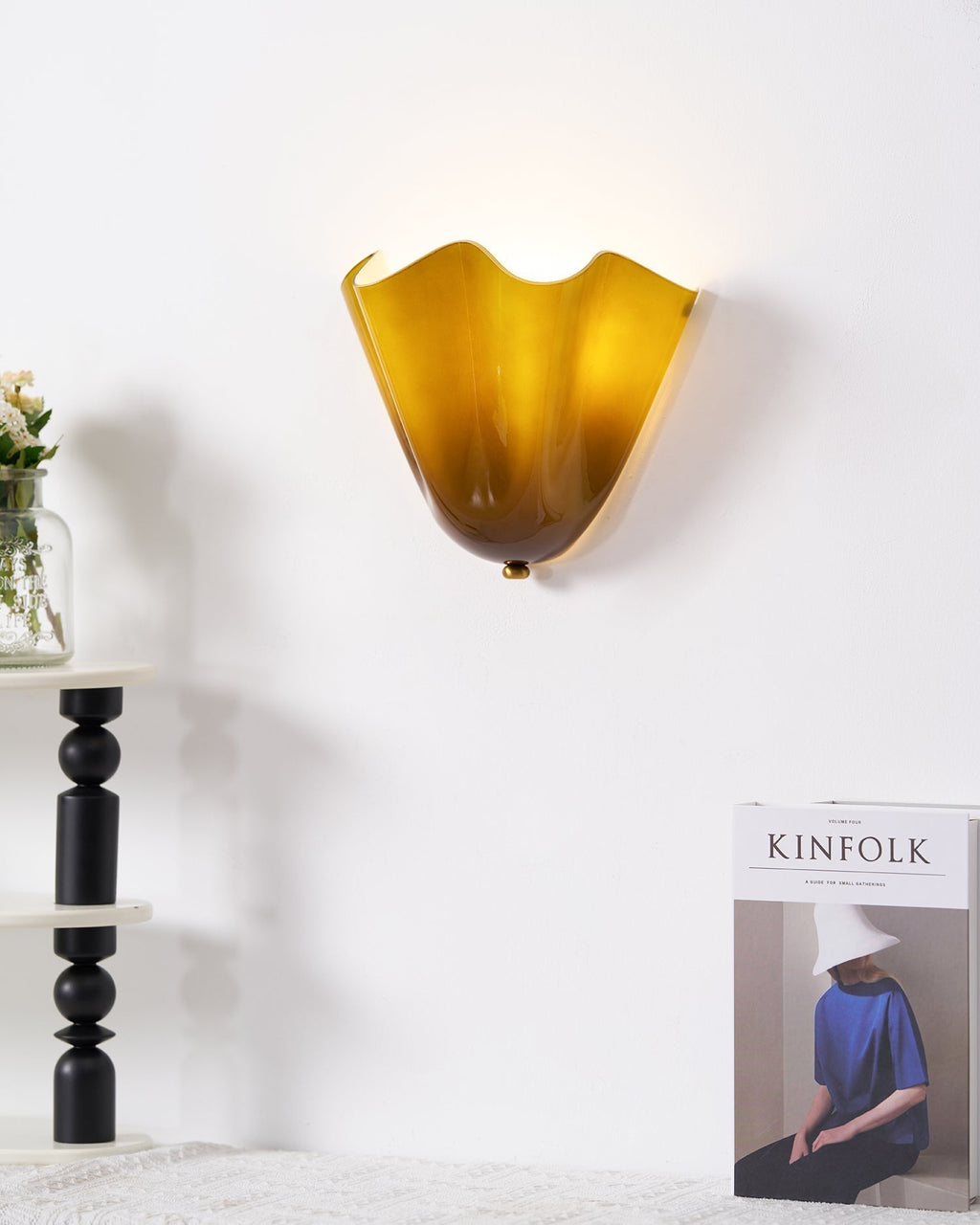 Elegant Wall Lamp with Soft Curves