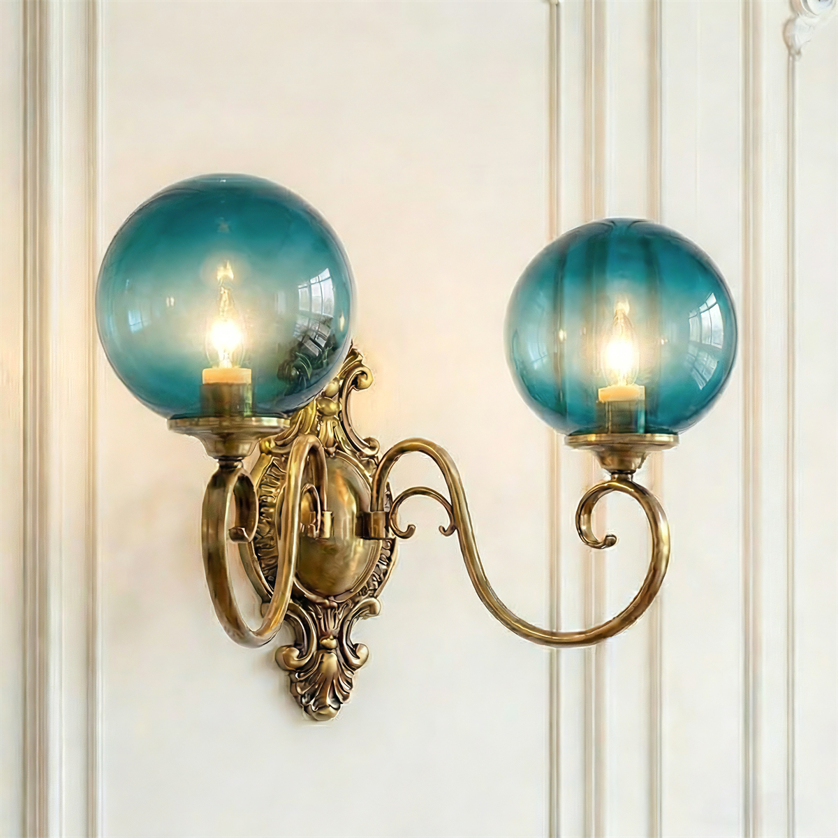 Vintarose Wall Lamp