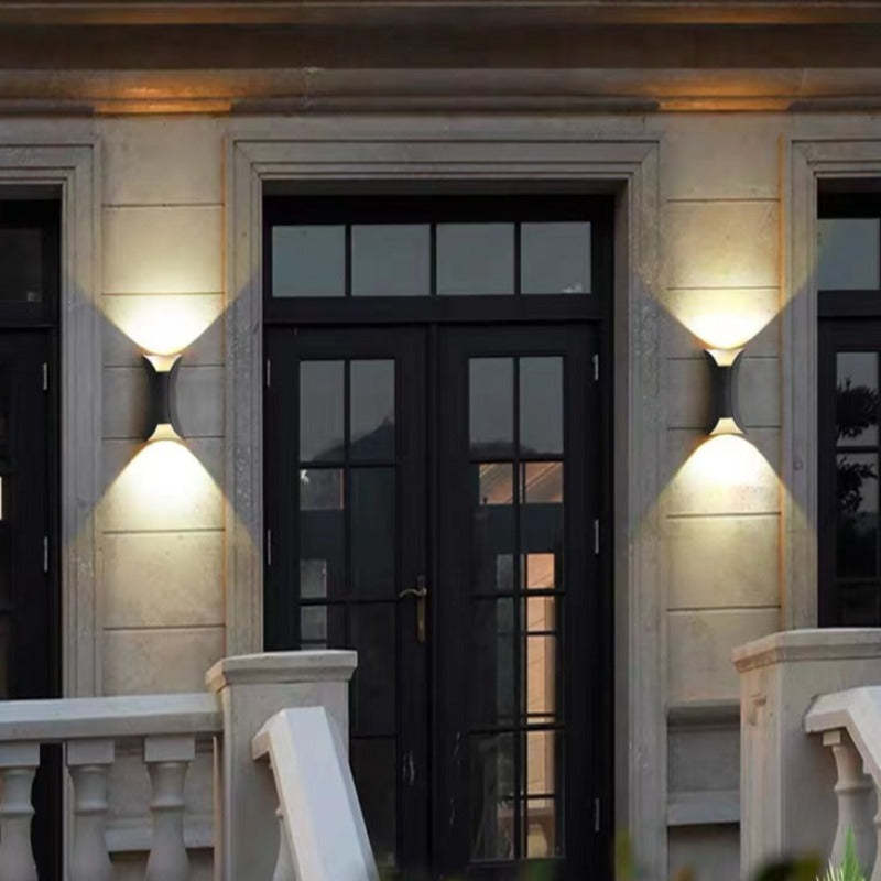 Modern LED Outdoor Wall Light - LumiEdge
