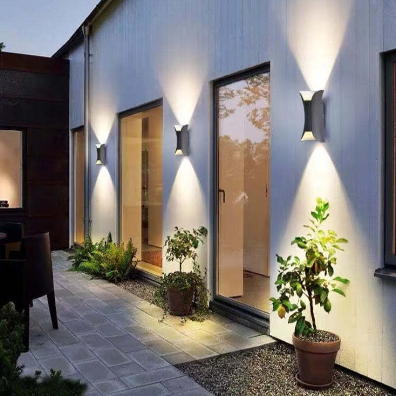 Modern LED Outdoor Wall Light - LumiEdge
