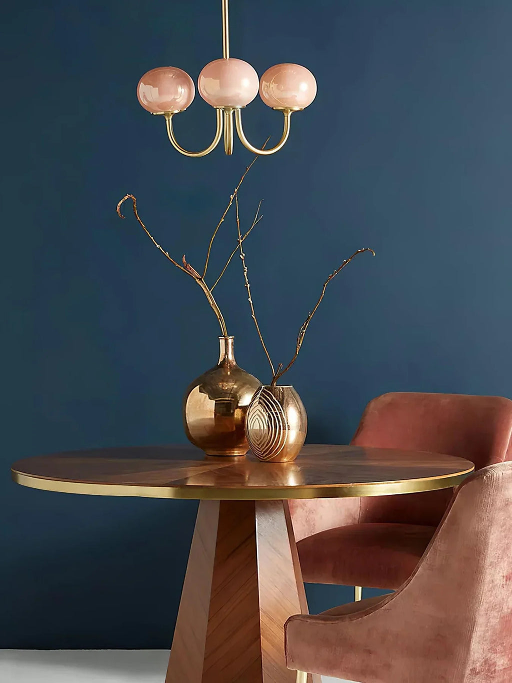 Retro glamour pendant lamp with spherical shades