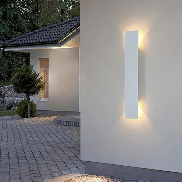 Modern Outdoor Wall Lamp – LED Up/Down Sconce, Waterproof, Vertical Design