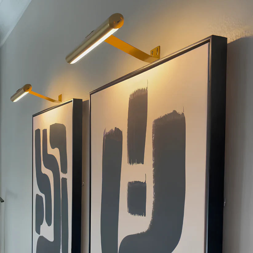 Wireless LED Wall Lamp for Artwork Lighting