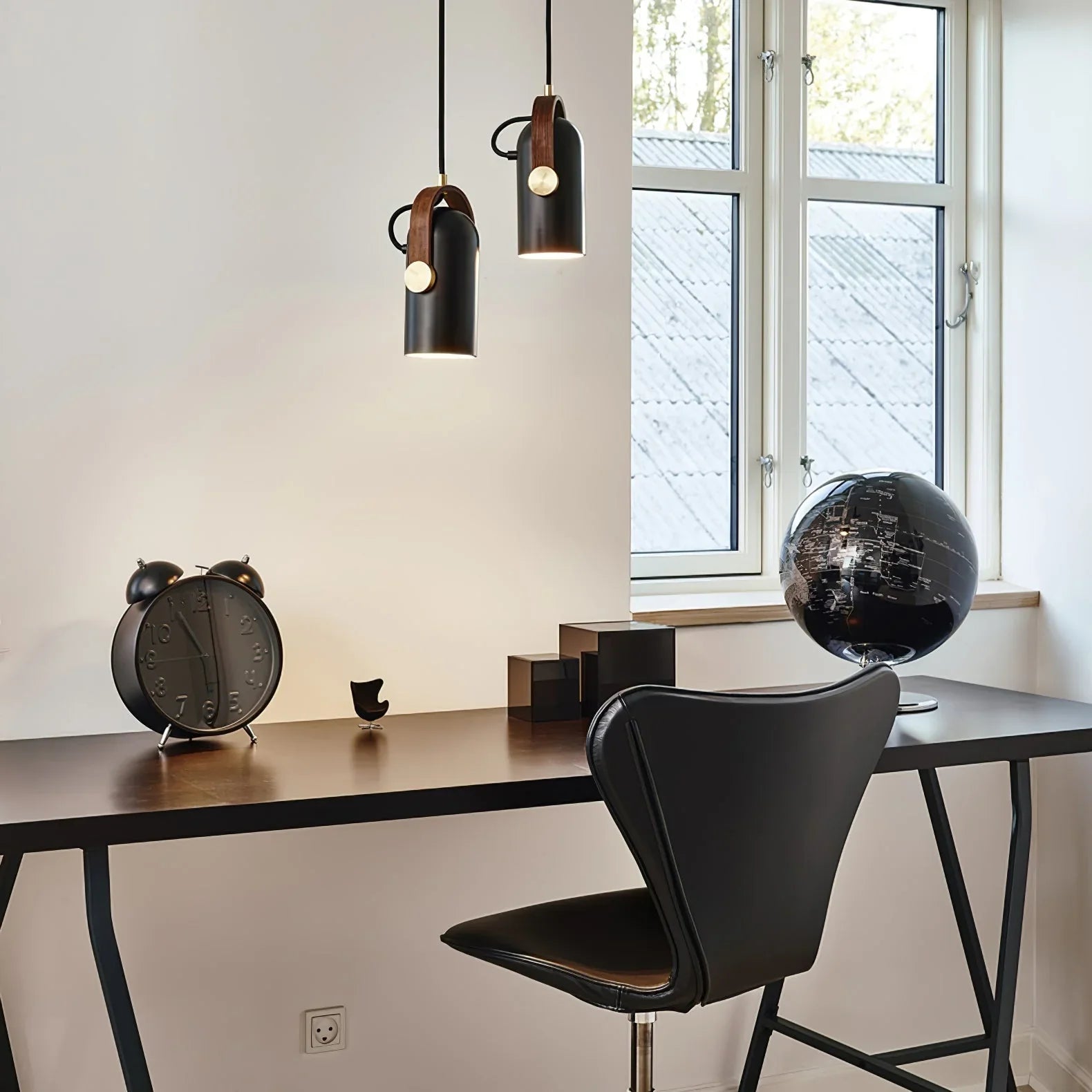Modern pendant lamp with wooden accent and metal shade – loft style