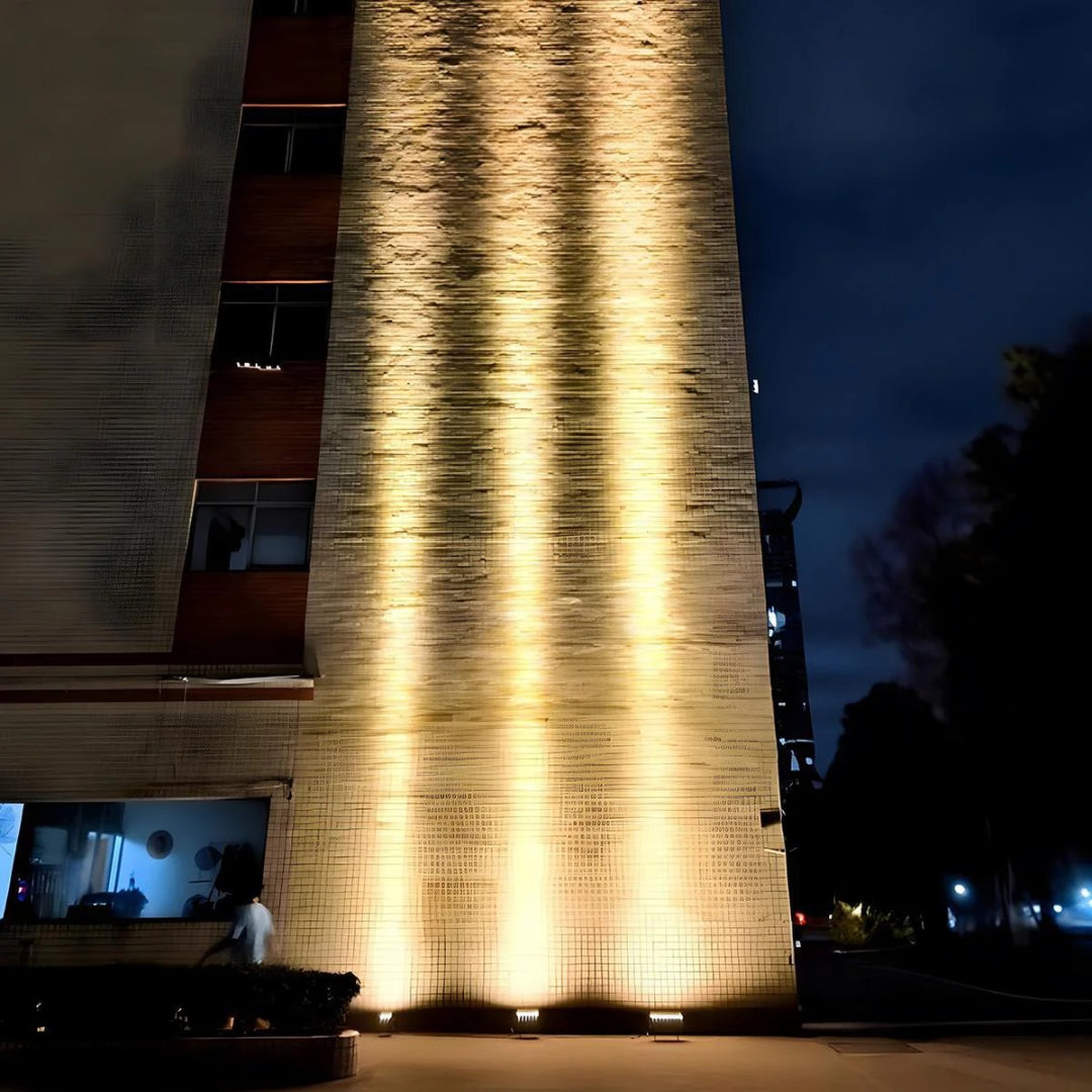 Elvarinna – Architectural LED Outdoor Wall Lamp