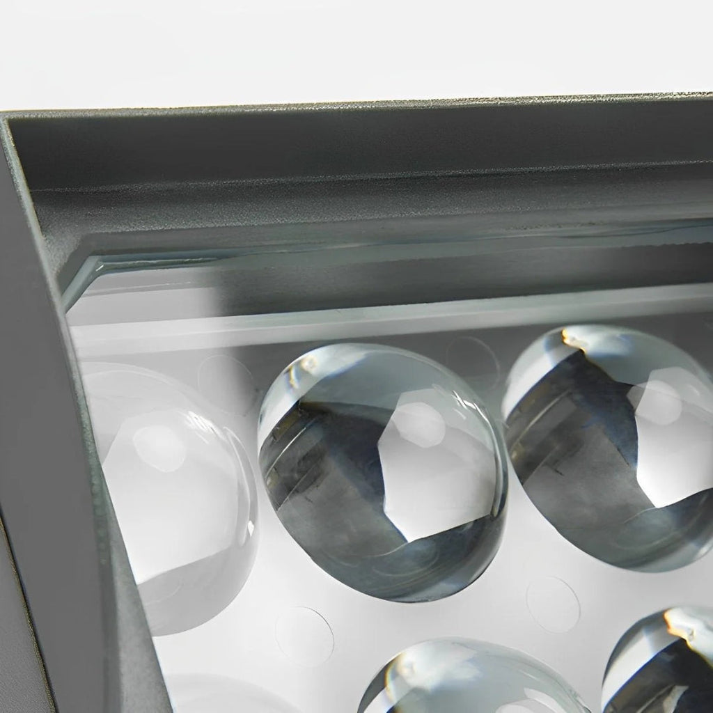 Elvarinna – Architectural LED Outdoor Wall Lamp