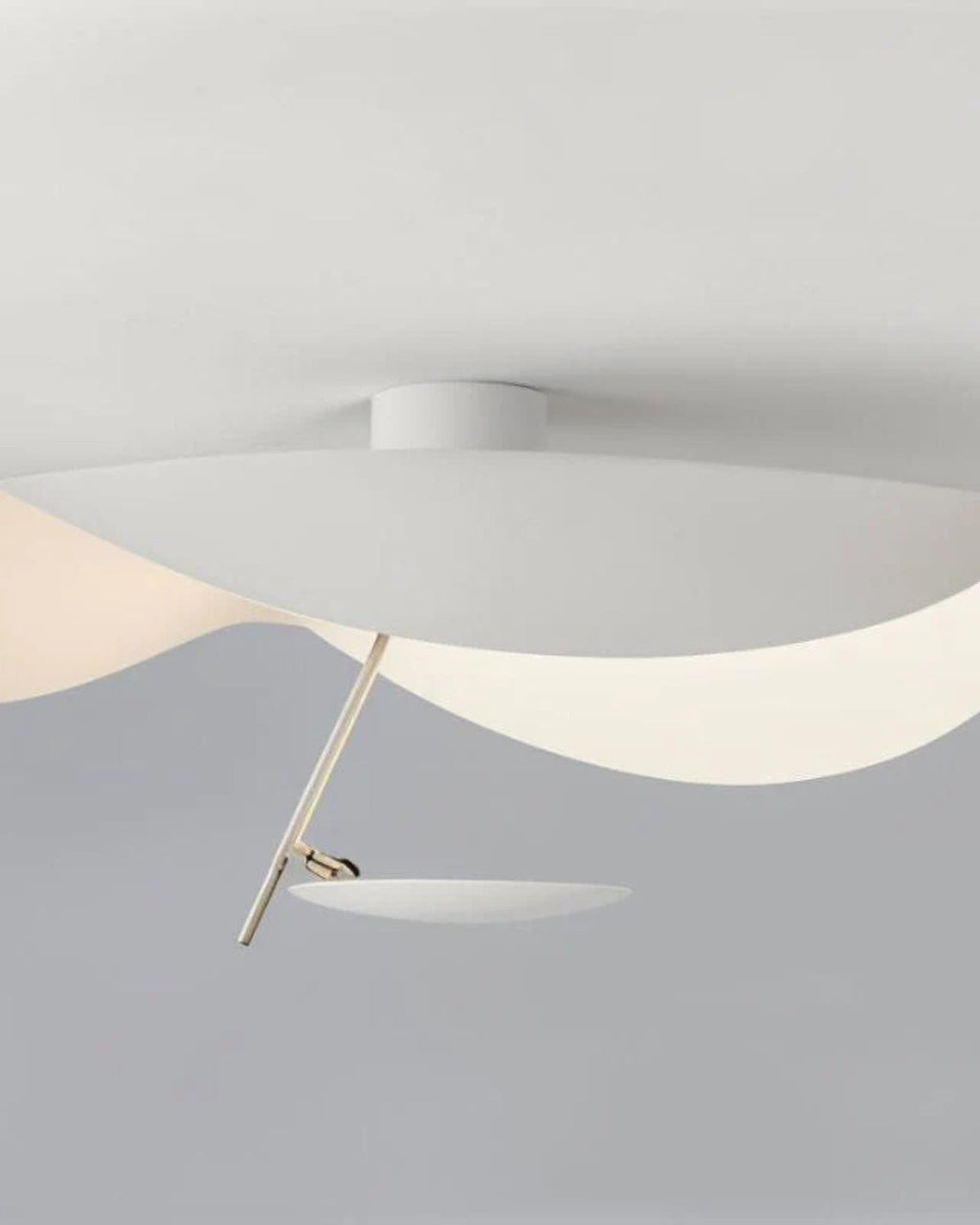 The Solar Mirror
