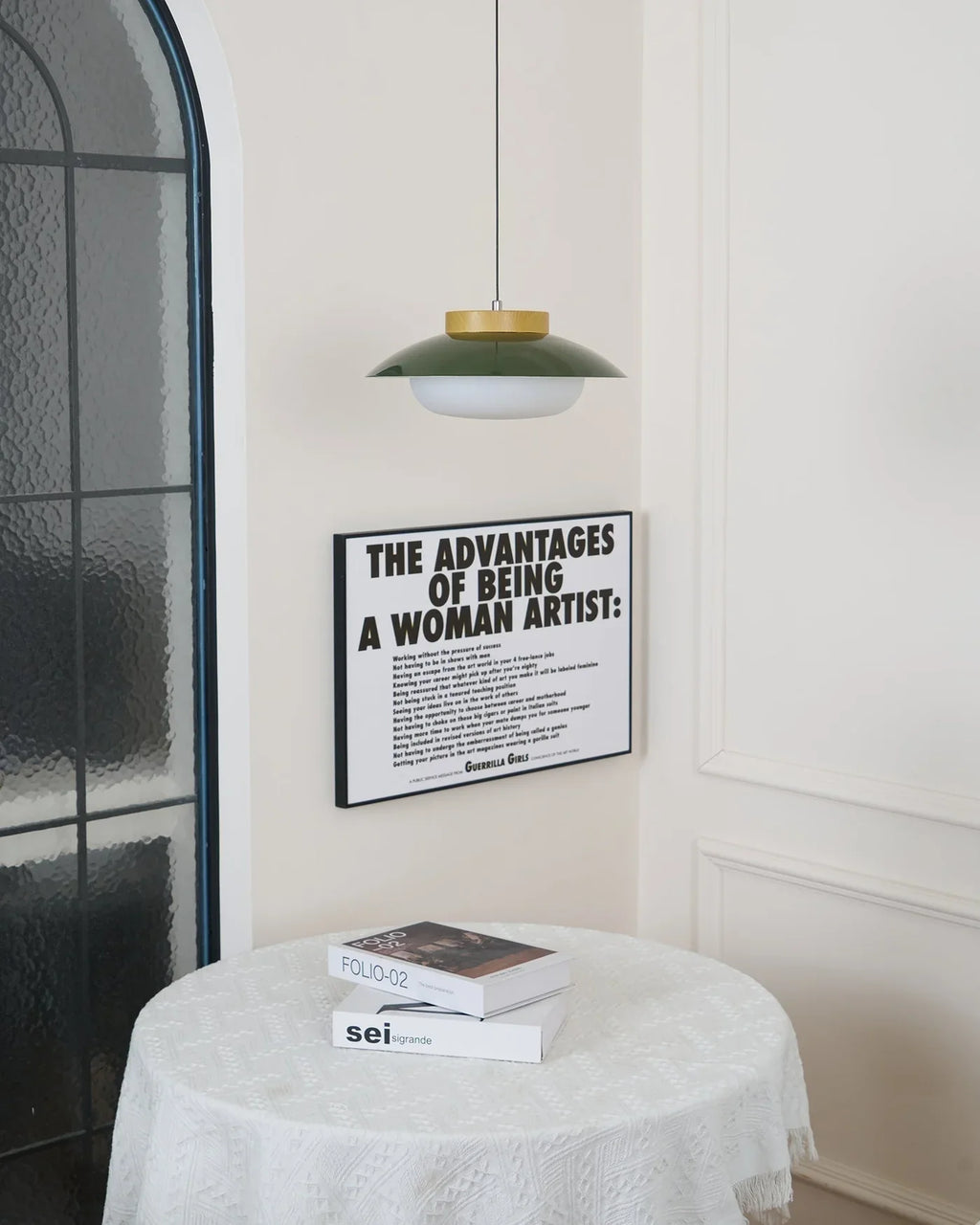 Modern Glass Pendant Lamp – Minimalist Design with Wooden Accent
